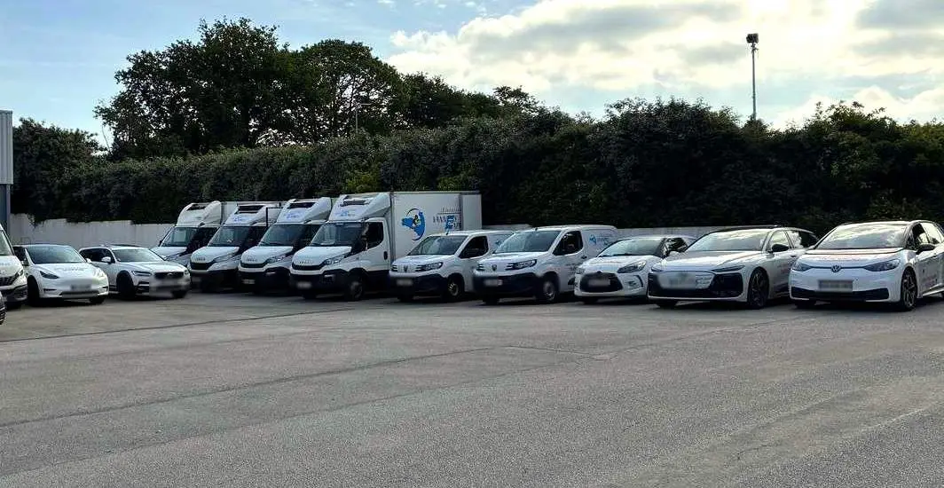 La flotte Vannes Express devant la base de Saint-Avé